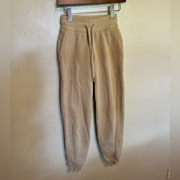 Lululemon Scuba Joggers - Picture 3 of 7